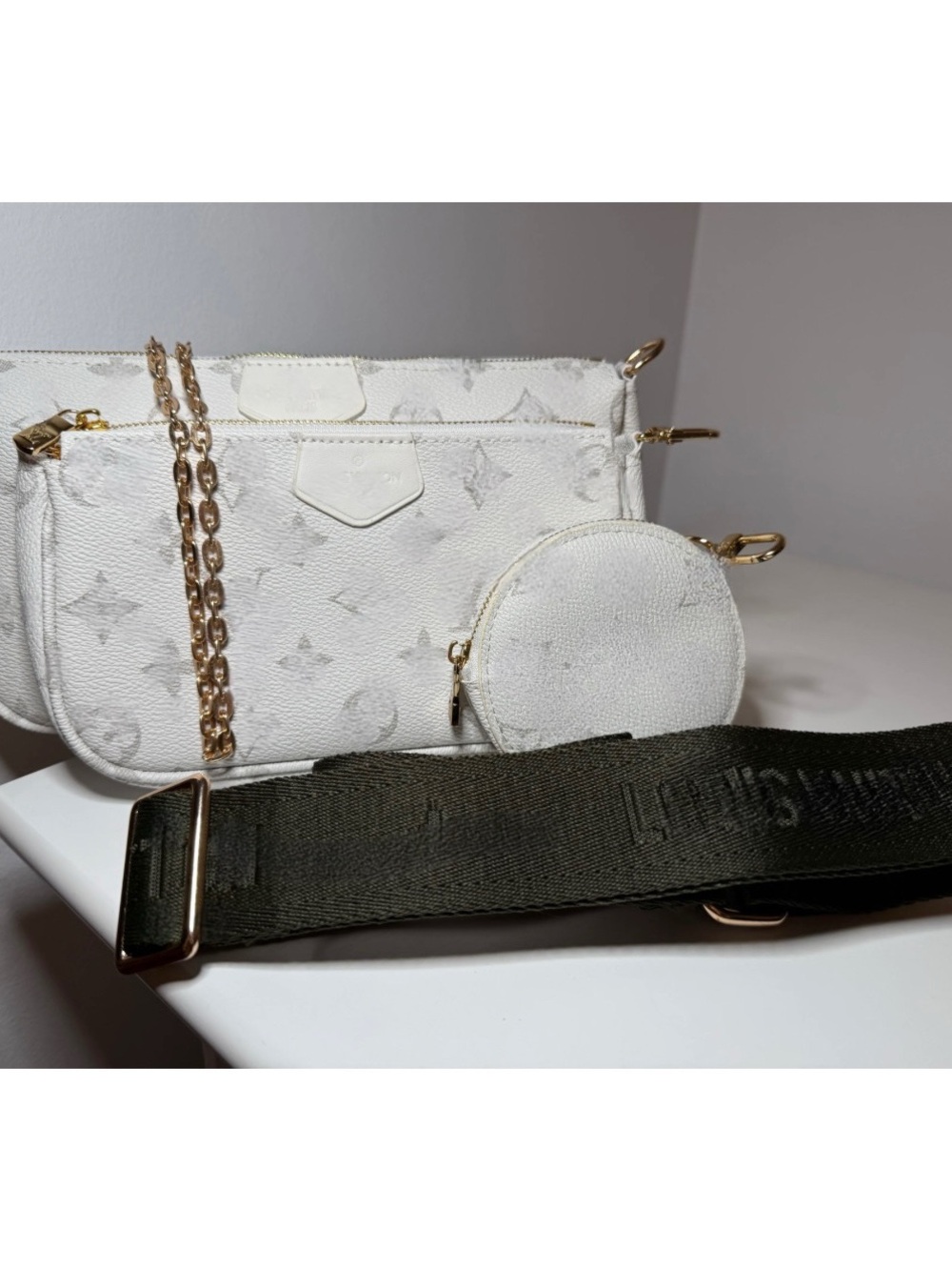 White Triple-Pouch Crossbody Bag with Coin Pouch and Dark Green Strap